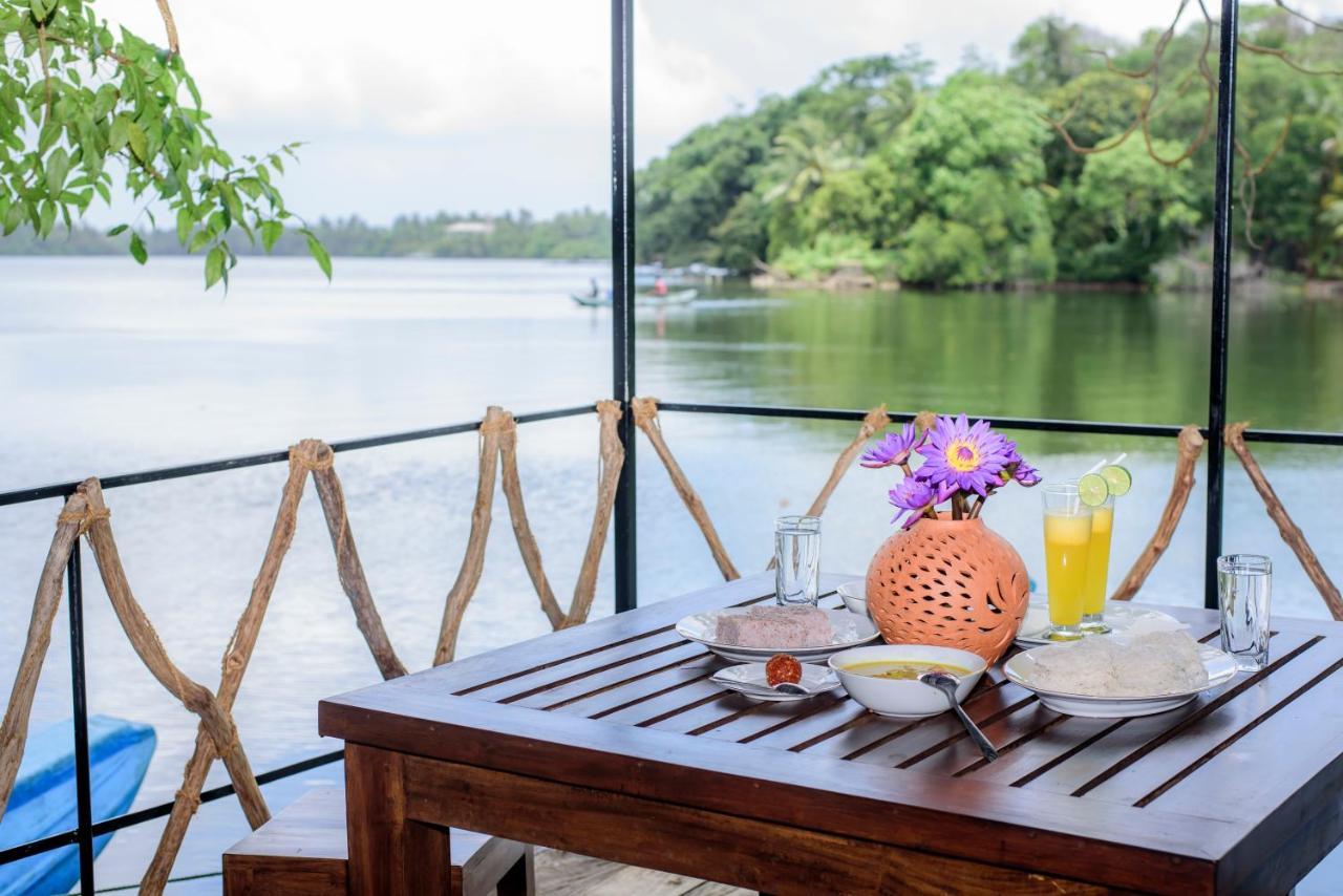 Scenery River Star Hotel ฮิกคาดูวา ภายนอก รูปภาพ