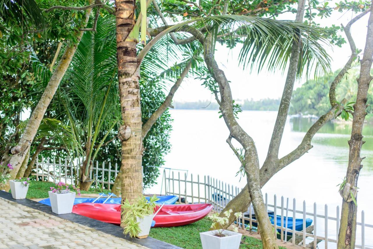 Scenery River Star Hotel ฮิกคาดูวา ภายนอก รูปภาพ